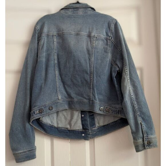 NWT Torrid Premium Knit Denim Medium Wash Collared Jean Jacket Size 1X 14-16 - Picture 6 of 9